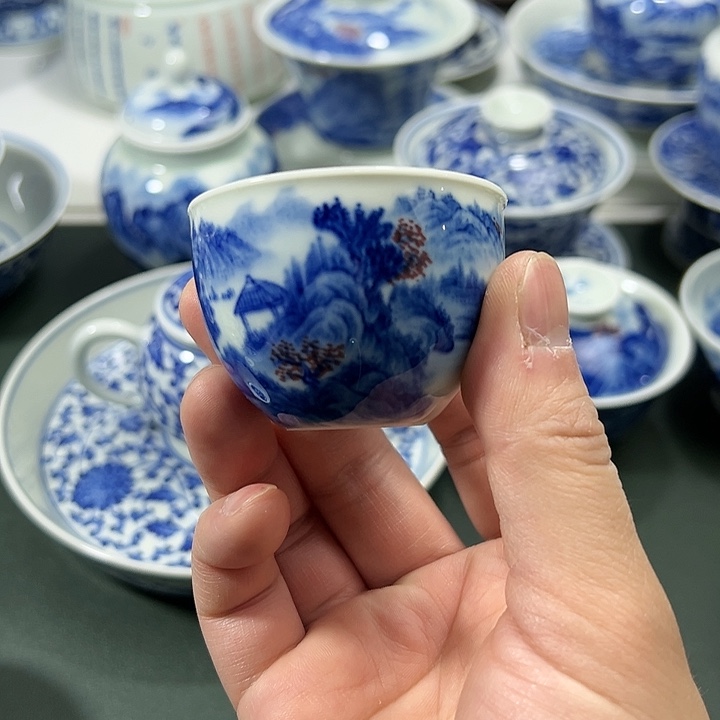 微瑕柴窑工笔山水小缸杯