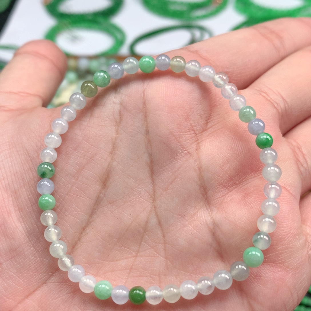 翡翠手链未镶嵌翡翠