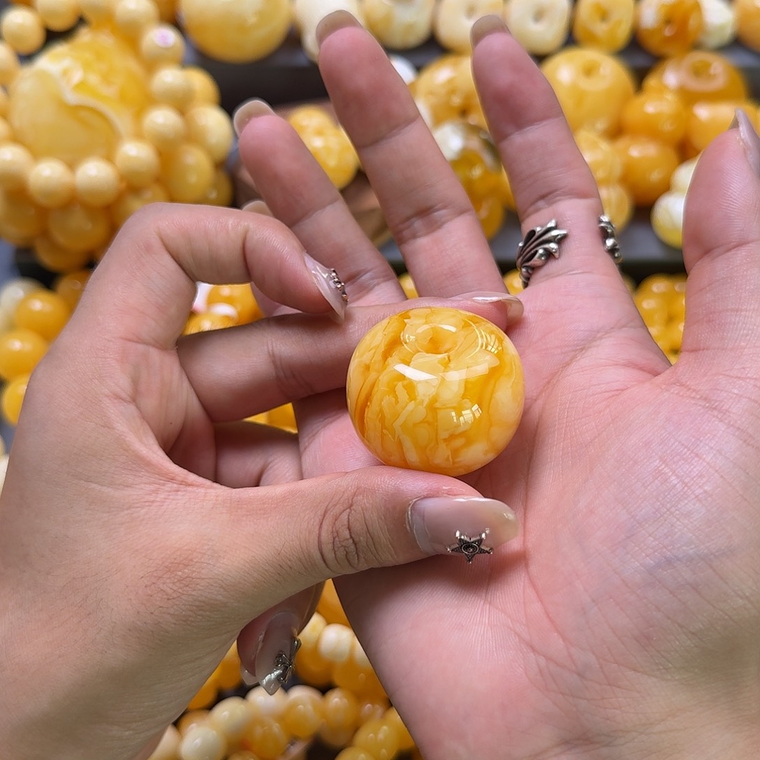 未镶嵌蜜蜡珠宝奇石