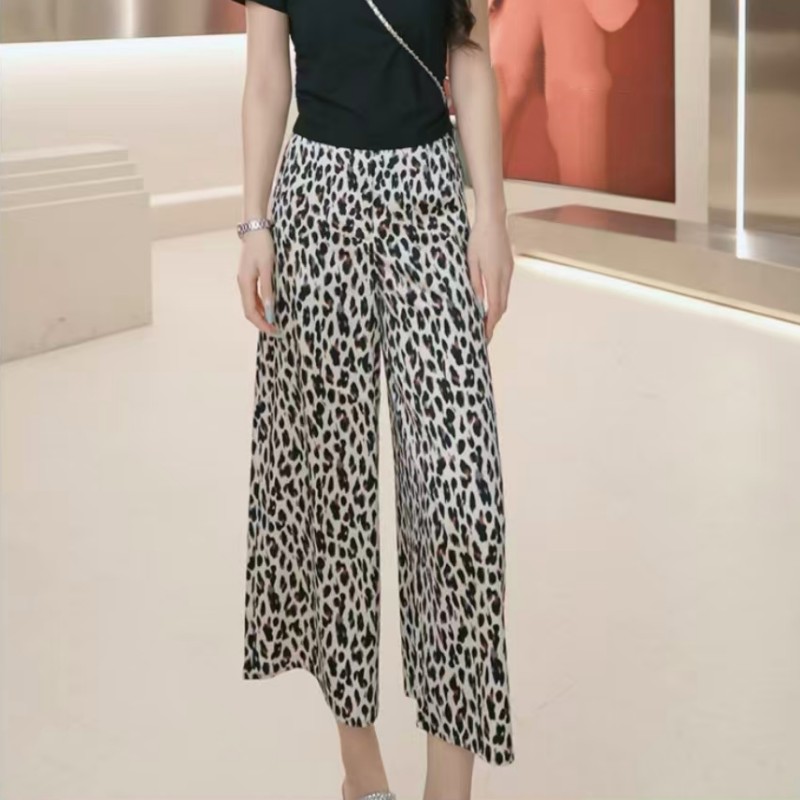 【商场同款】夏季时尚宽松气质百搭豹纹垂感八分休闲阔腿裤女110045