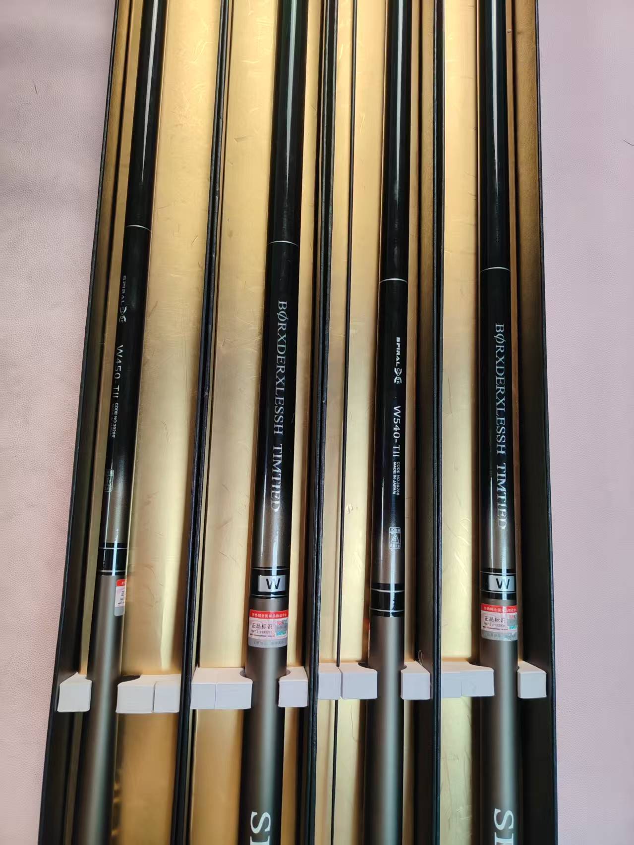W 硬调鱼竿超轻超硬不带包装盒