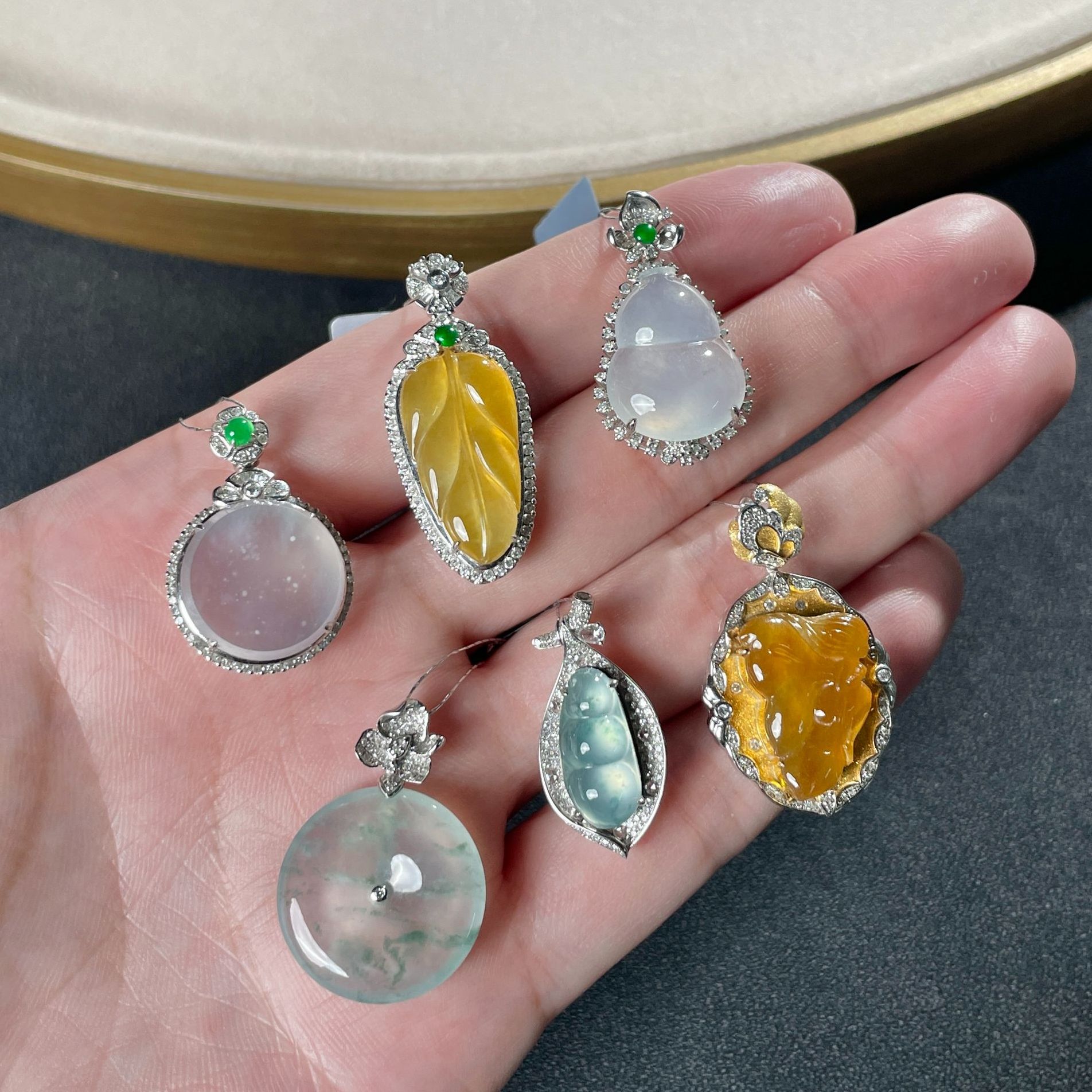 翡翠吊坠1件-18K金-多样性发货只发一件-AA32-BK|CXQ1