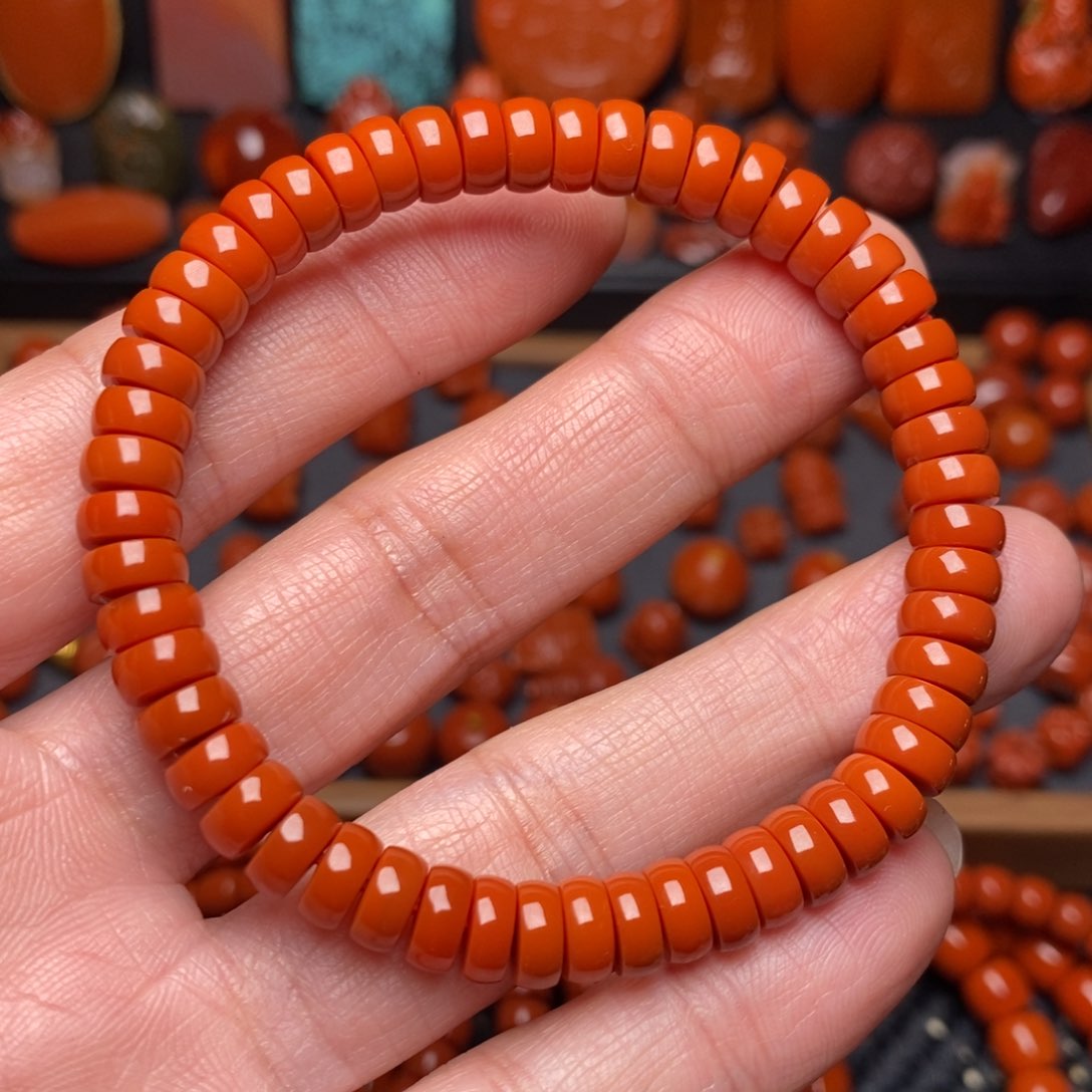 南红玛瑙精工直切手串未镶嵌