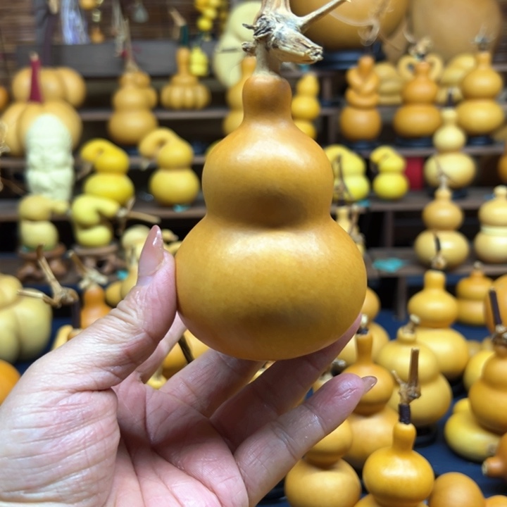 大叶紫檀（黑酸枝木类）珊***?