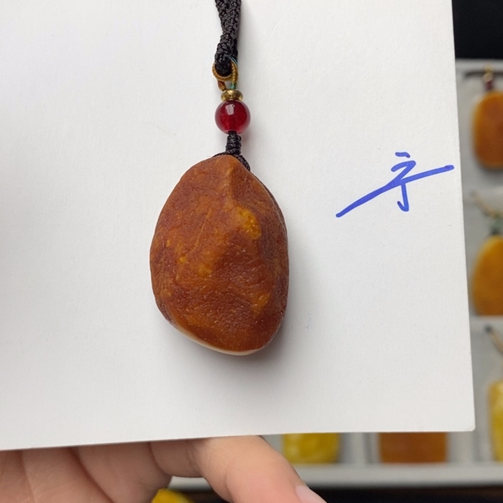 琥珀颈饰未镶嵌琥珀蜜蜡