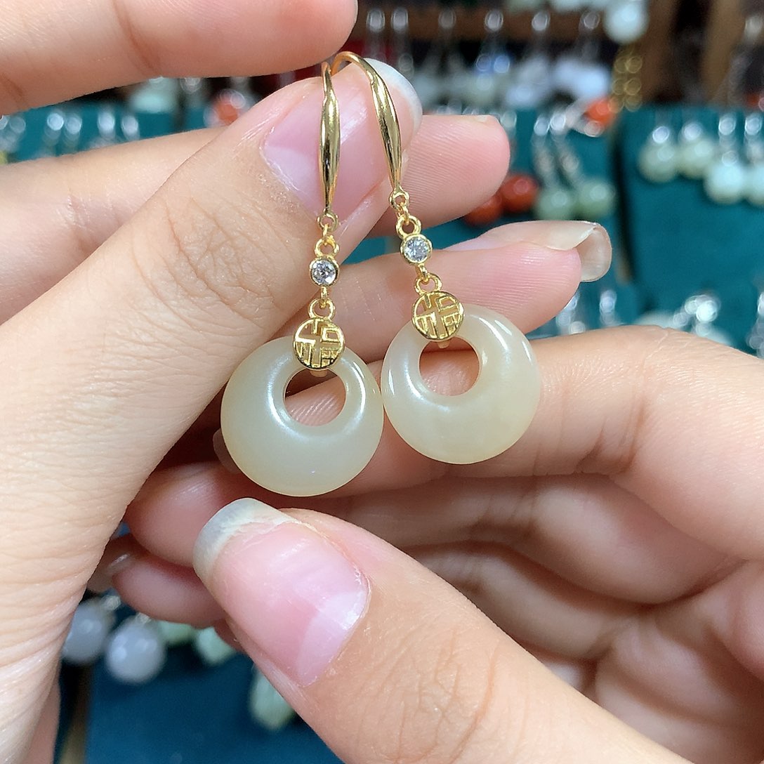 和田玉银S925镶嵌耳饰卡16左右藕粉色