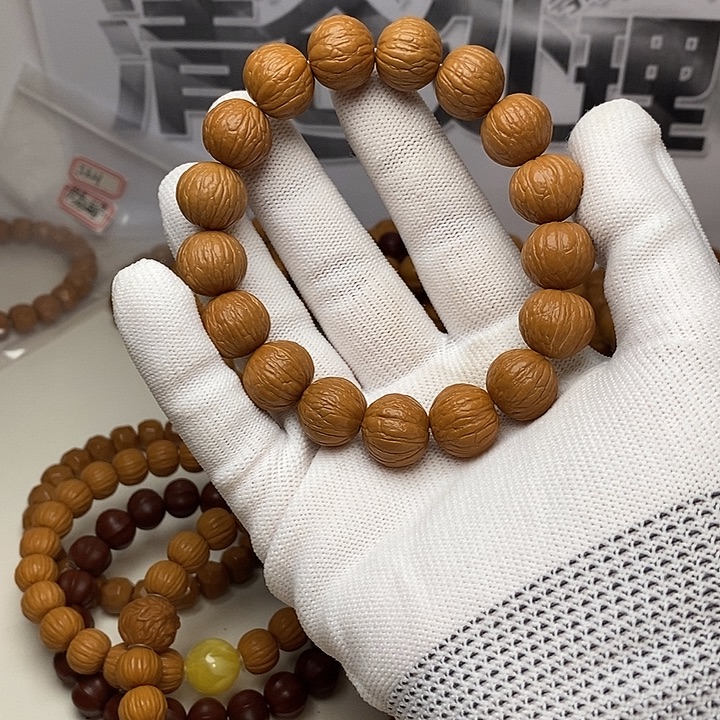 猴头核桃吊坠风雨15