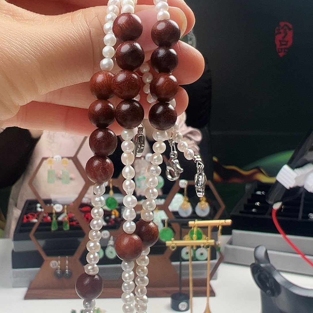 未镶嵌翡翠耳饰手链