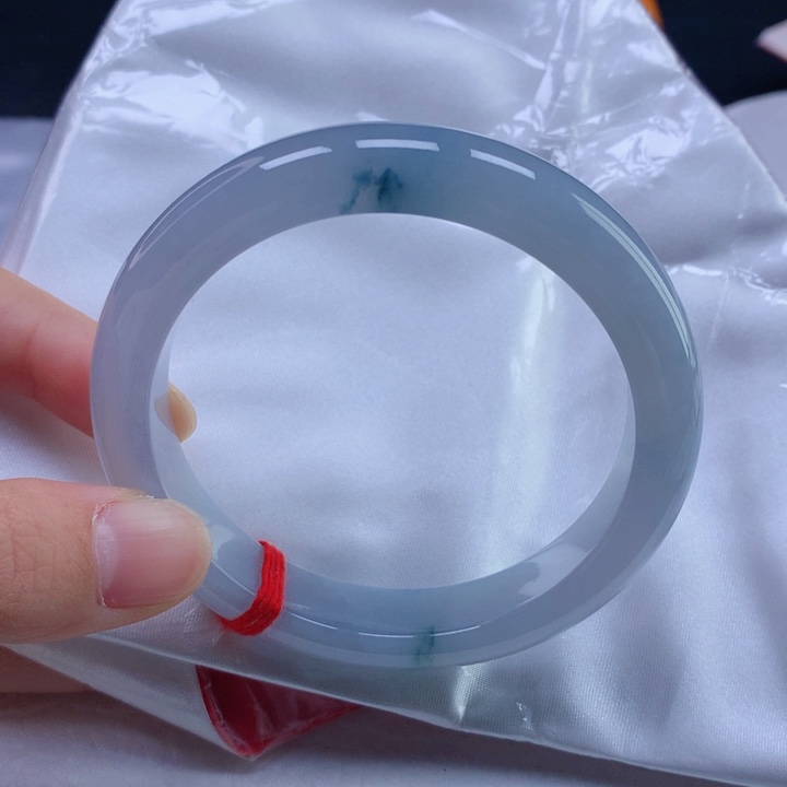 翡翠手镯未镶嵌太****了57正