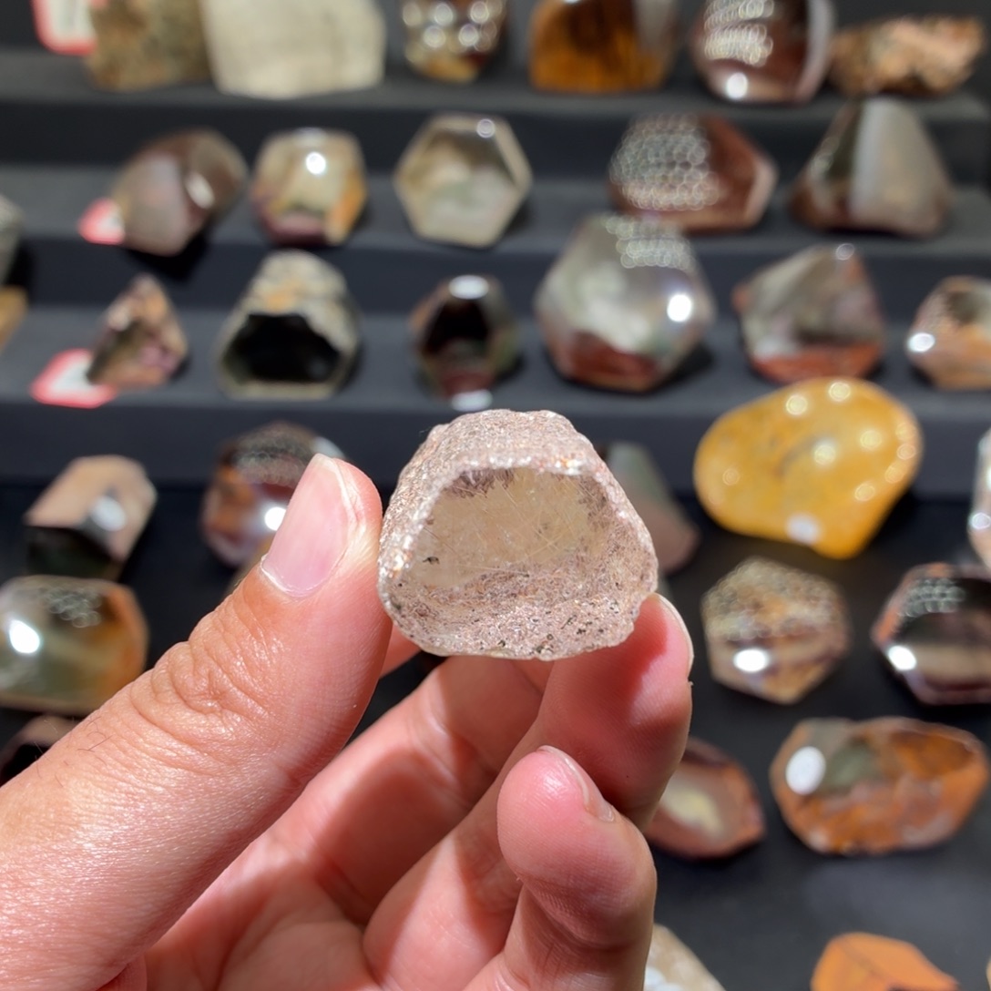 明***酱未镶嵌珠宝半成品水晶