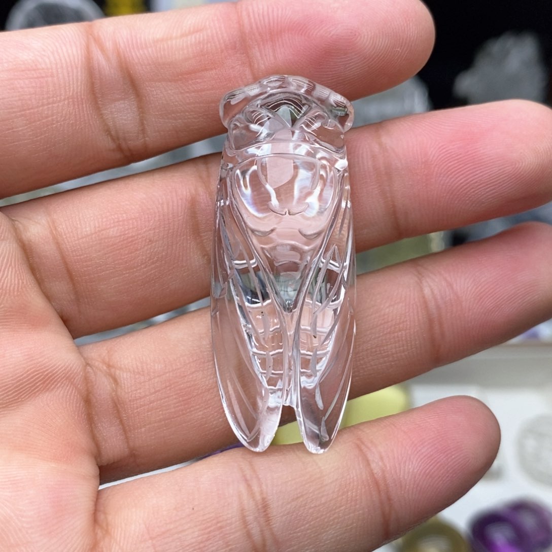 水晶颈饰未镶嵌一鸣惊人