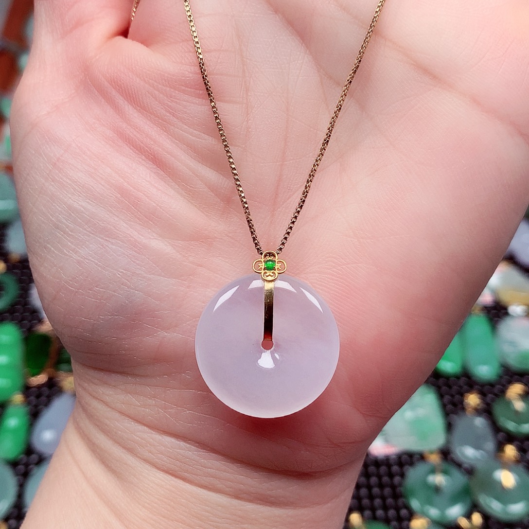 翡翠18K金镶嵌颈饰