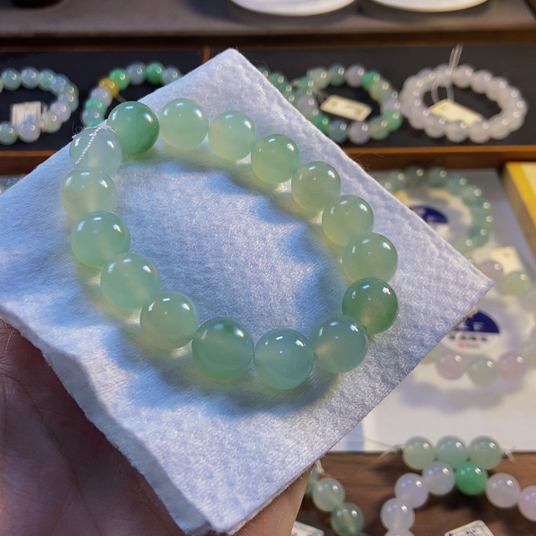 定制翡翠未镶嵌翡翠手串卡12.8
