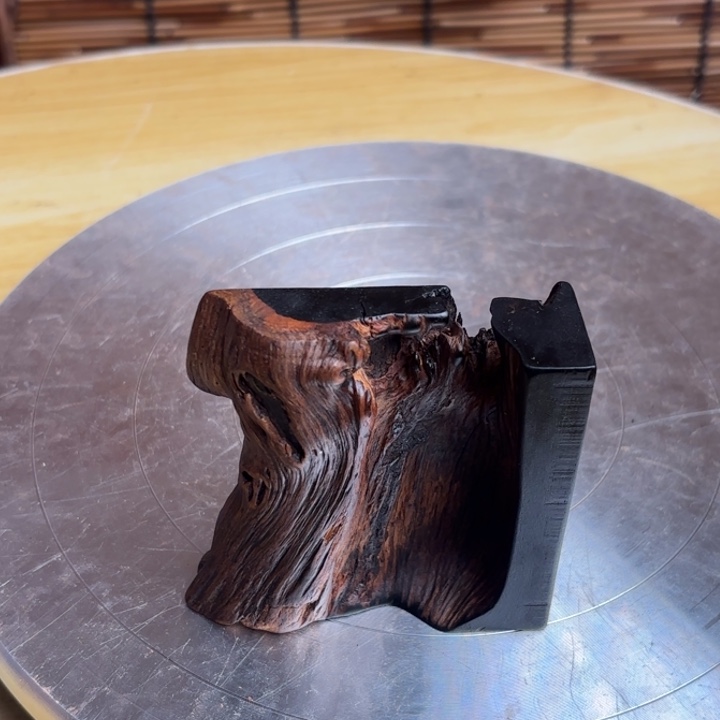 大叶紫檀（黑酸枝木类）