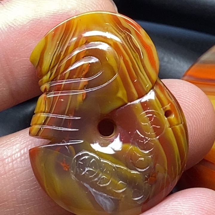 玛瑙/玉髓挂件未镶嵌