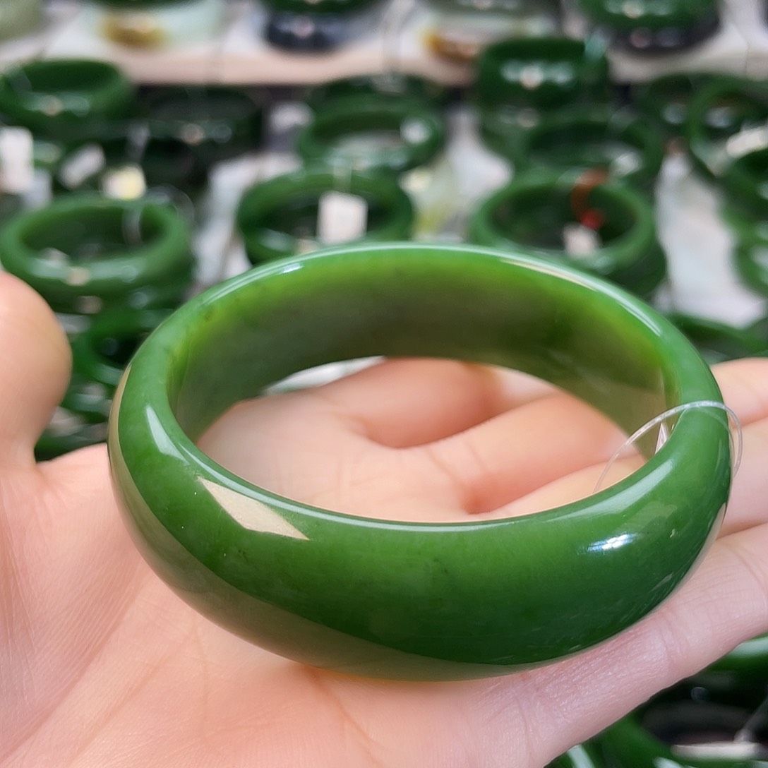 和田玉（碧玉）手镯未镶嵌