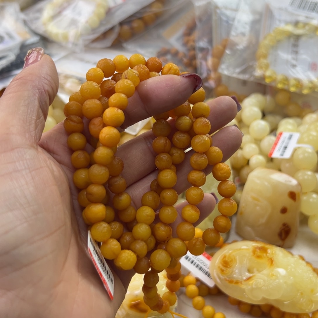 琥珀珠宝奇石未镶嵌