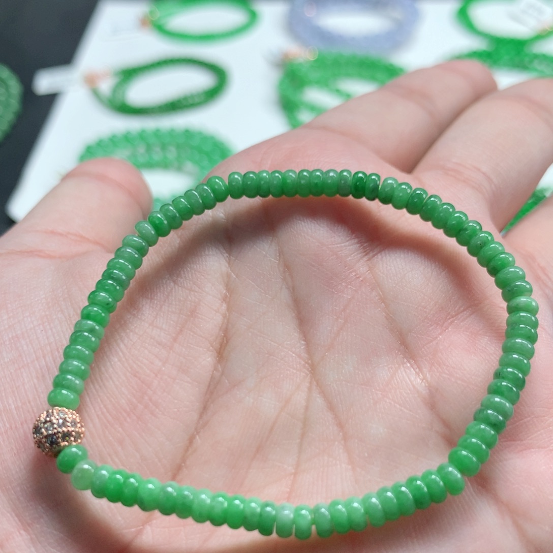 翡翠未镶嵌手链翡翠