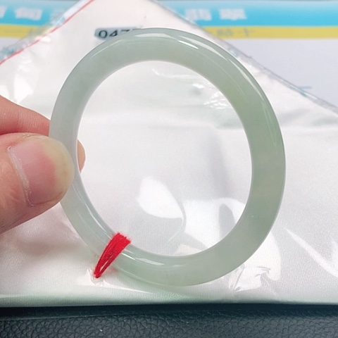 翡翠手镯未镶嵌0477号