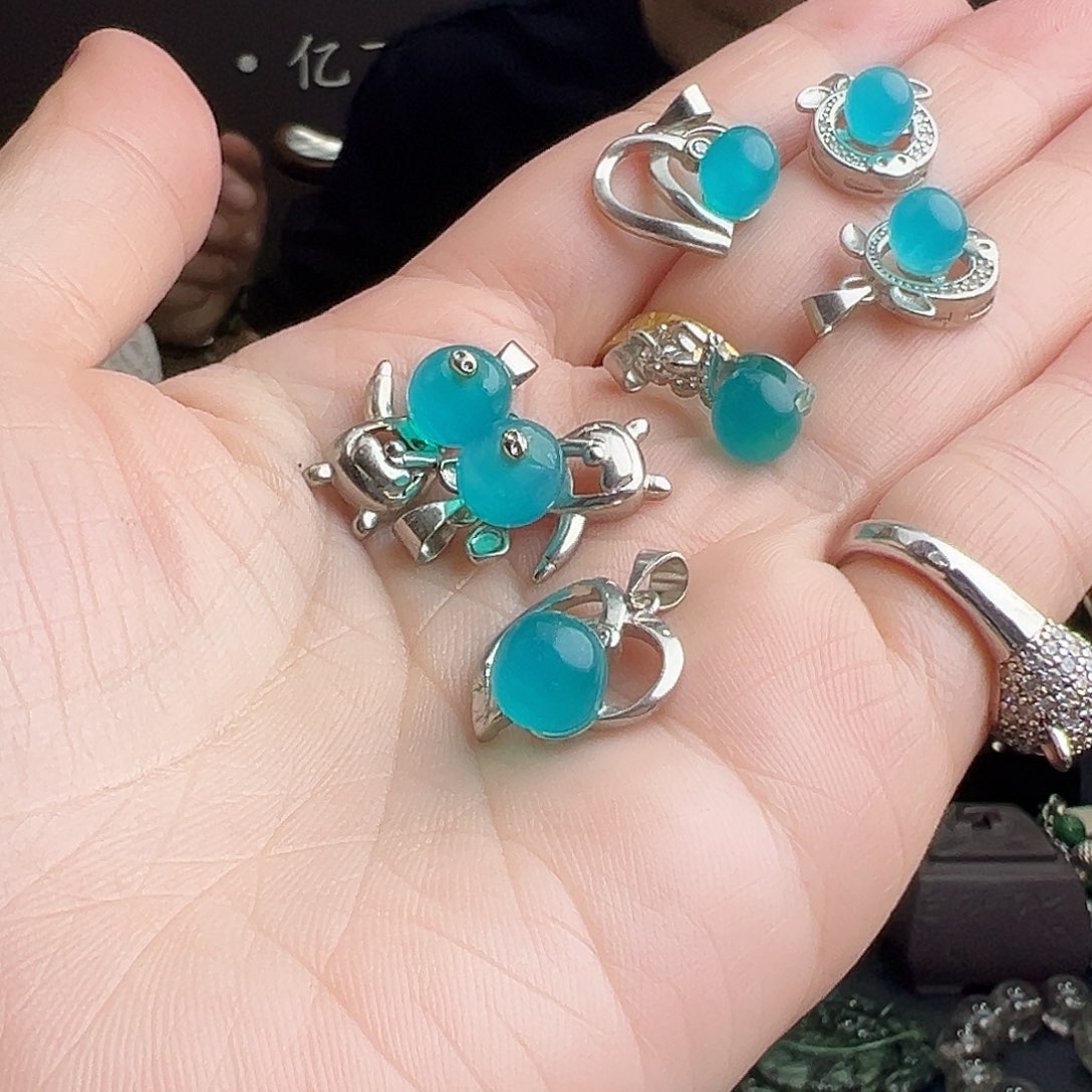 翡翠未镶嵌手链1.9