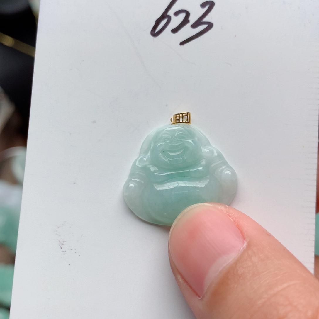 翡翠颈饰18K金镶嵌吊坠