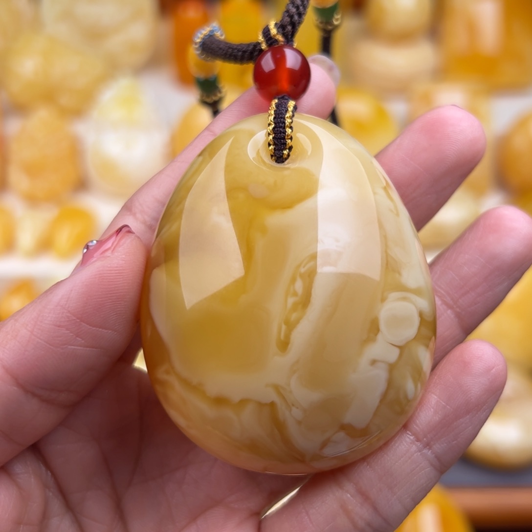 琥珀颈饰未镶嵌纯天然琥珀蜜蜡无优化