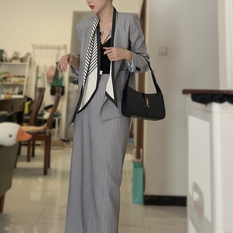 原创简约半身裙套装