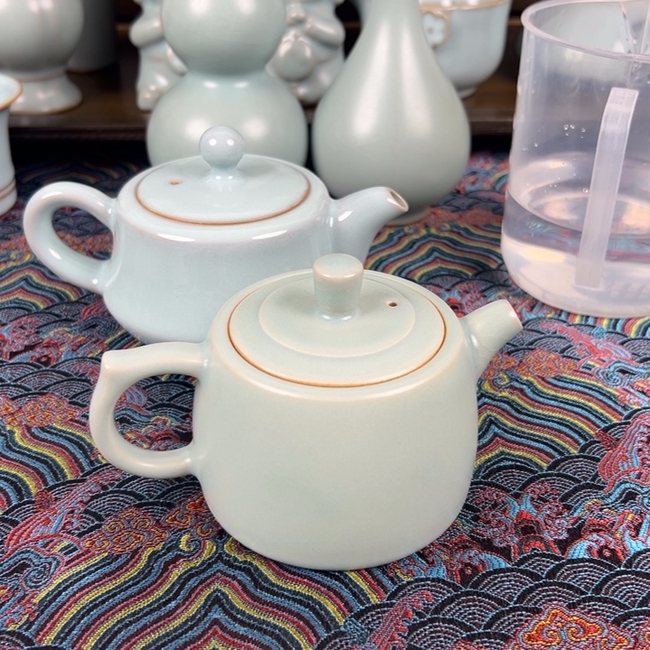 仿古釉水井栏壶微瑕