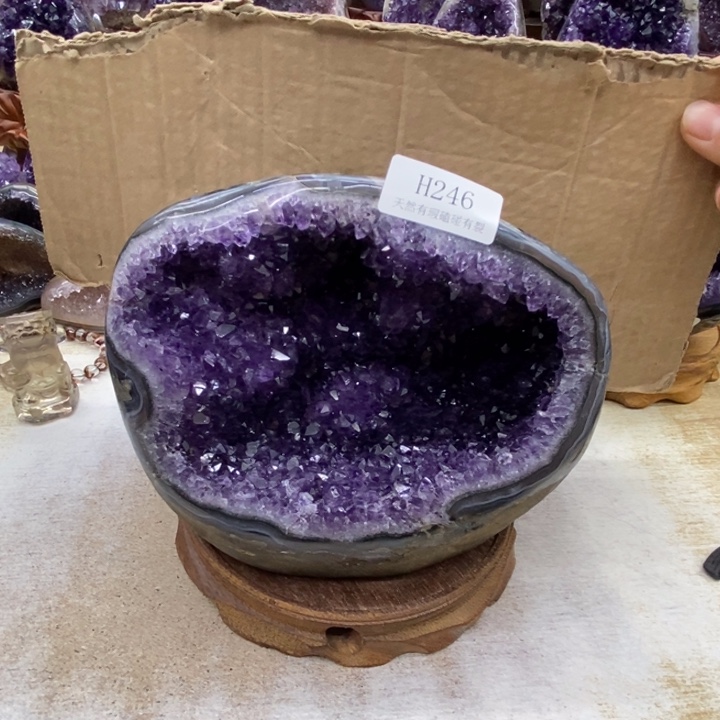 紫晶大型摆件（非配饰）未镶嵌春**月