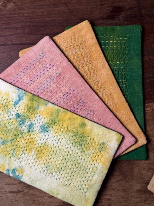 熙熙手作｜小书卷老布植物染手工刺子绣茶席尺寸25*14cm高档