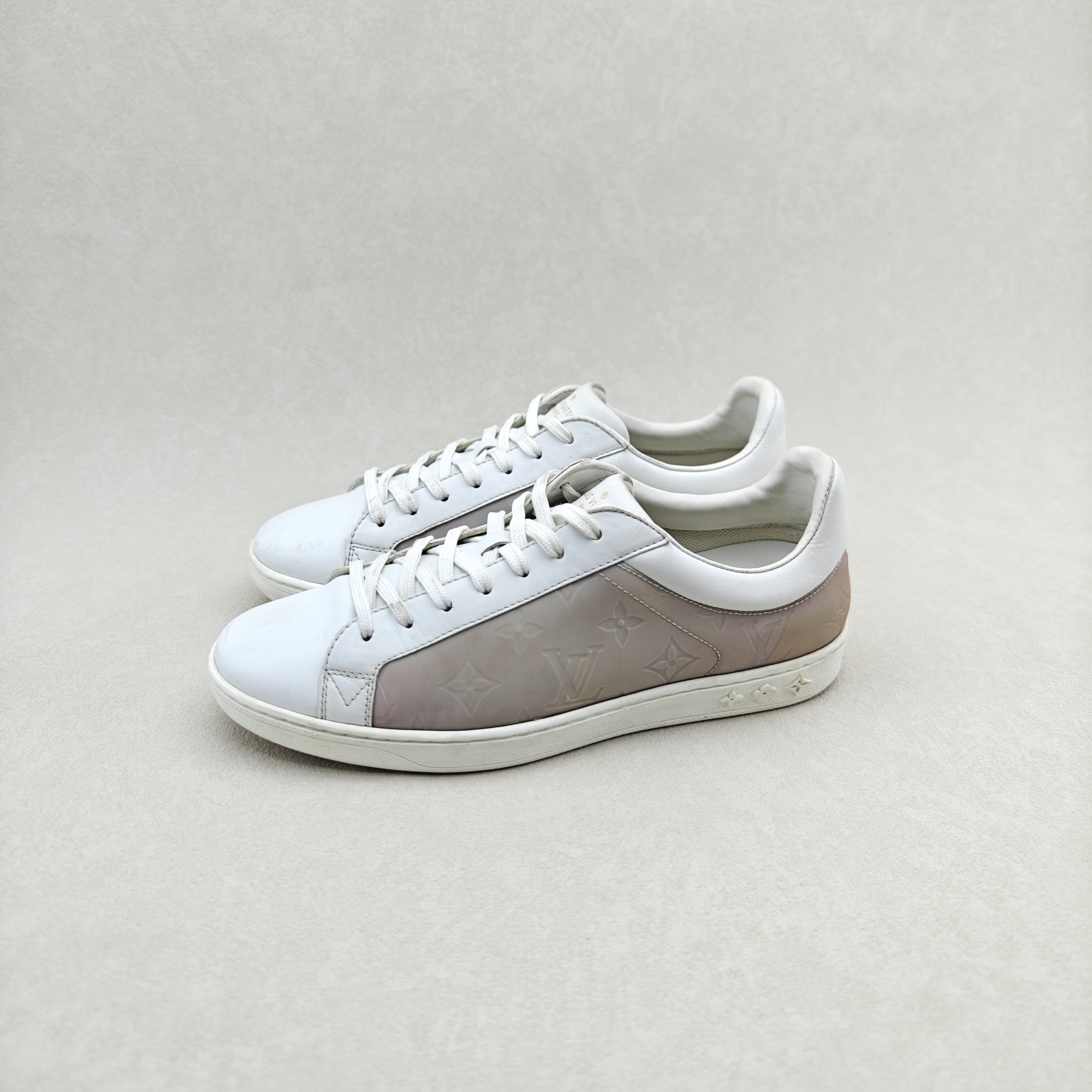 95新 LouisVuitton/路易威登 40码/镭射压纹满印低帮时尚休闲板鞋