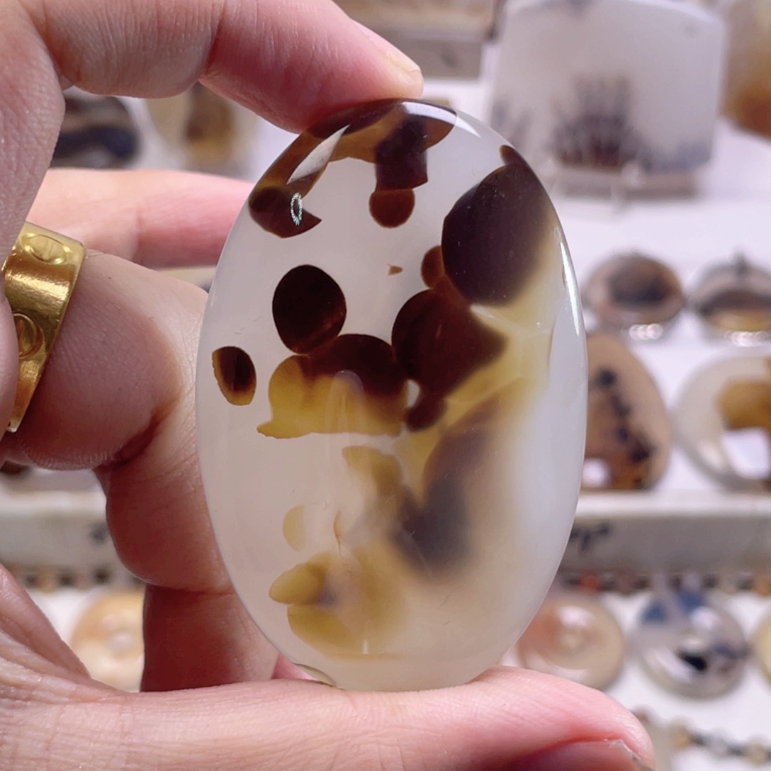 玛瑙/玉髓未镶嵌珠宝奇石