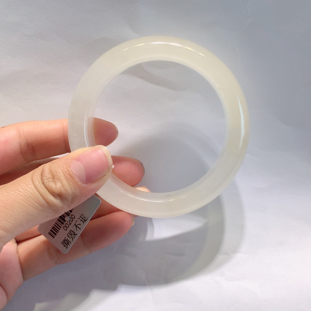 石英质玉（黄龙玉）手镯未镶嵌