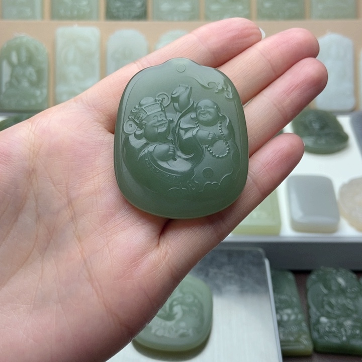 和田玉颈饰未镶嵌追**蜜