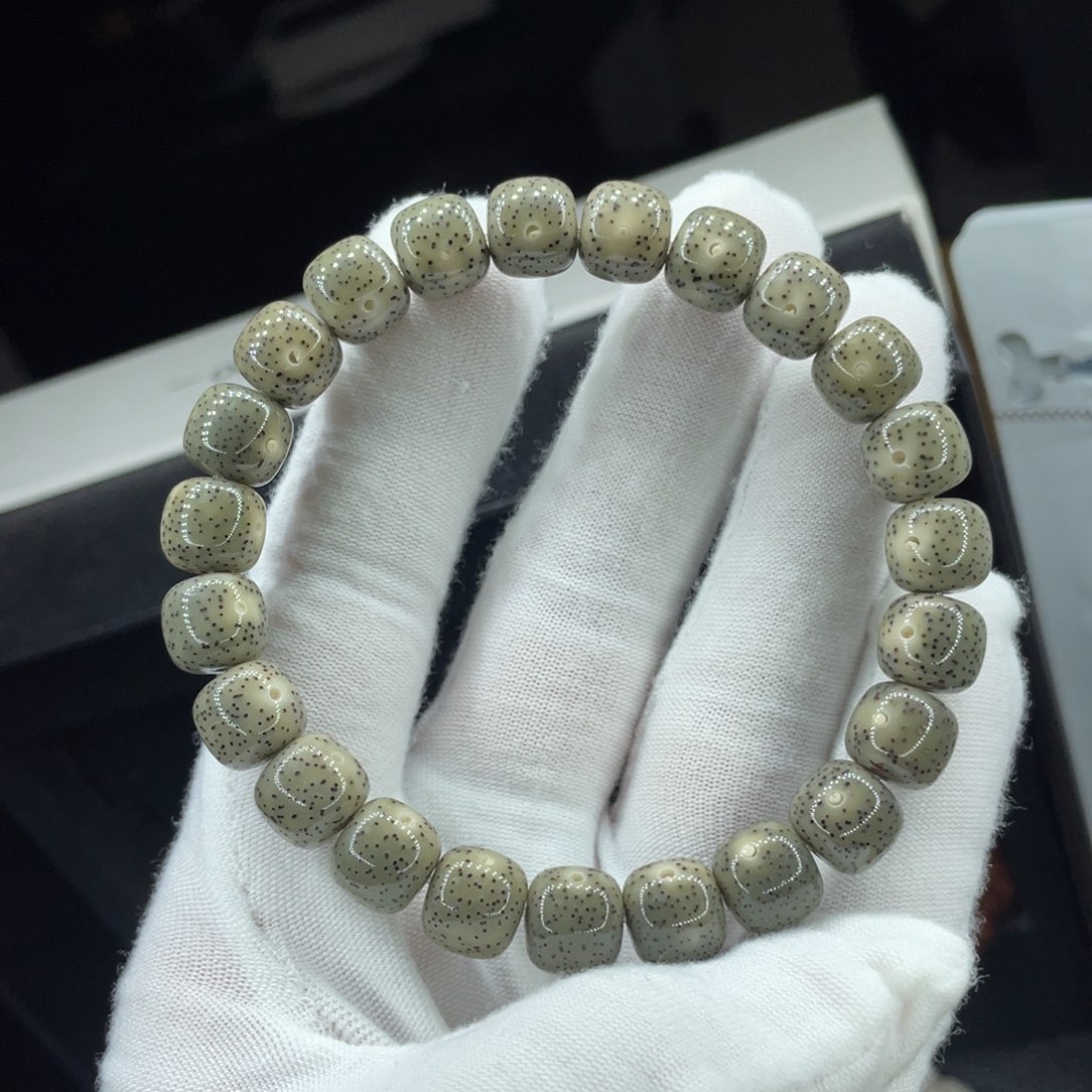 星月菩提手串银标款10.9糯冰