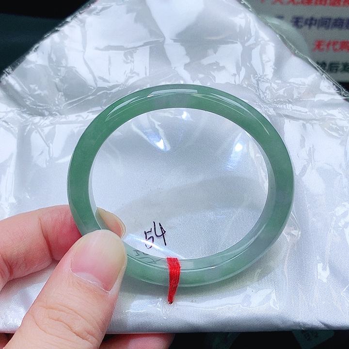 翡翠未镶嵌手镯198