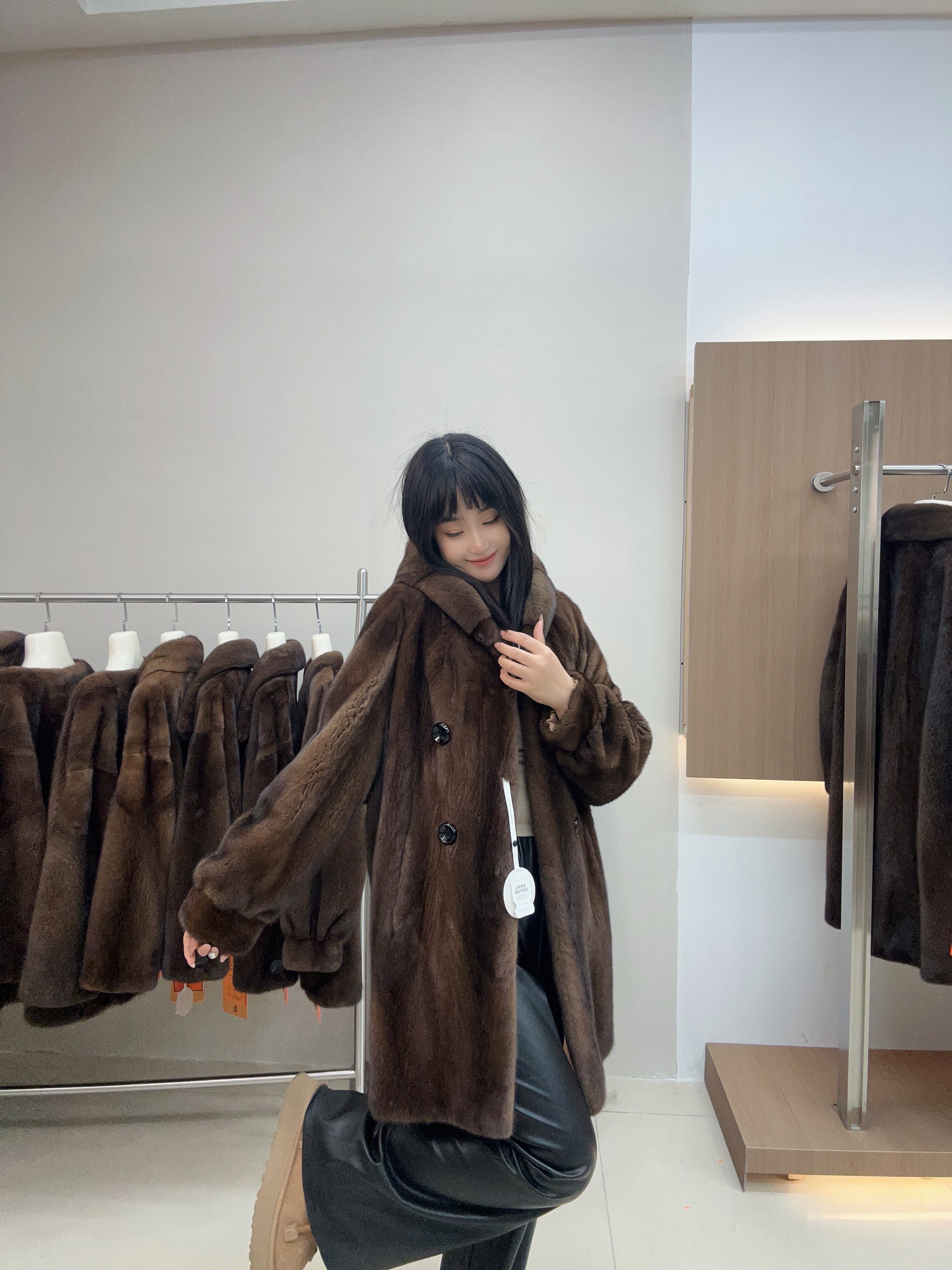 0050咖啡皮原色宽松蝙蝠袖进口短二水貂冬季轻奢中长款外套