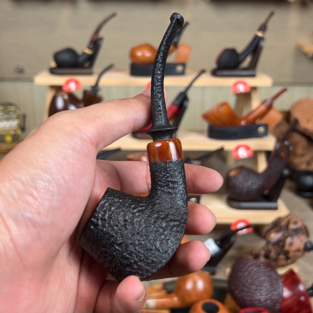 墨黑色火山手工斗