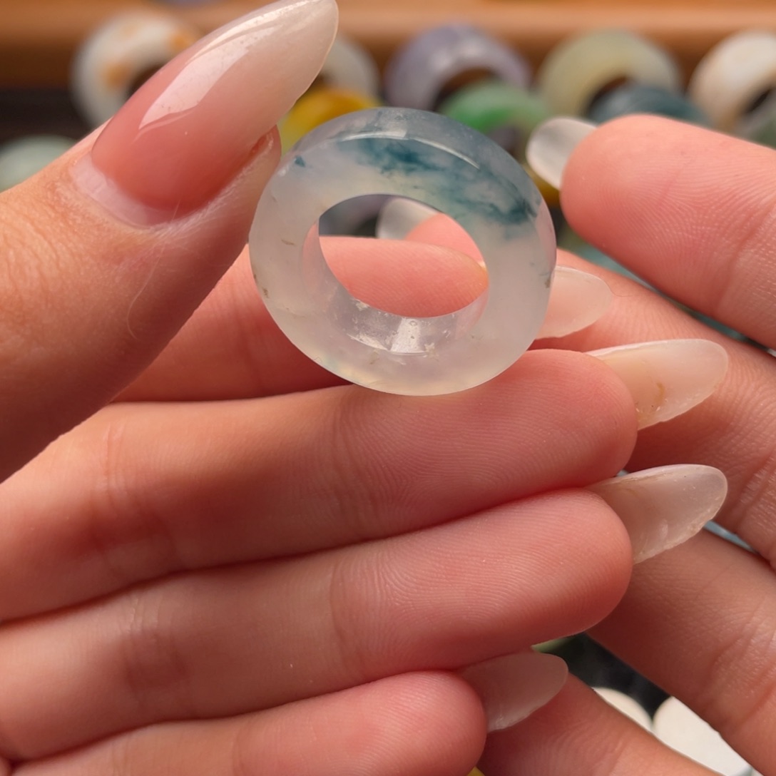 未镶嵌定制翡翠一抹蓝