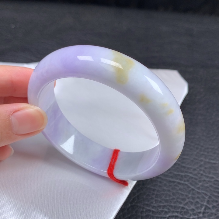 翡翠未镶嵌手镯   