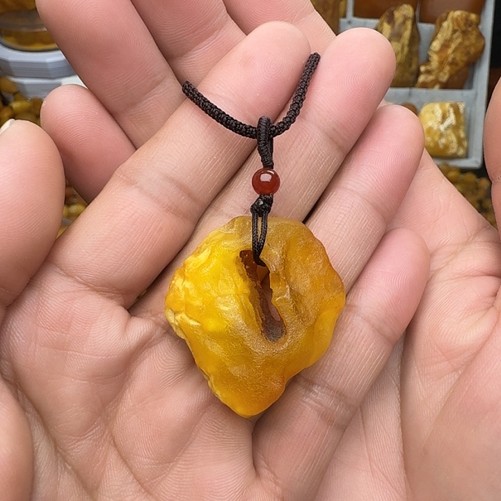 蜜蜡未镶嵌裸石天然蜜蜡天然孔原石吊坠