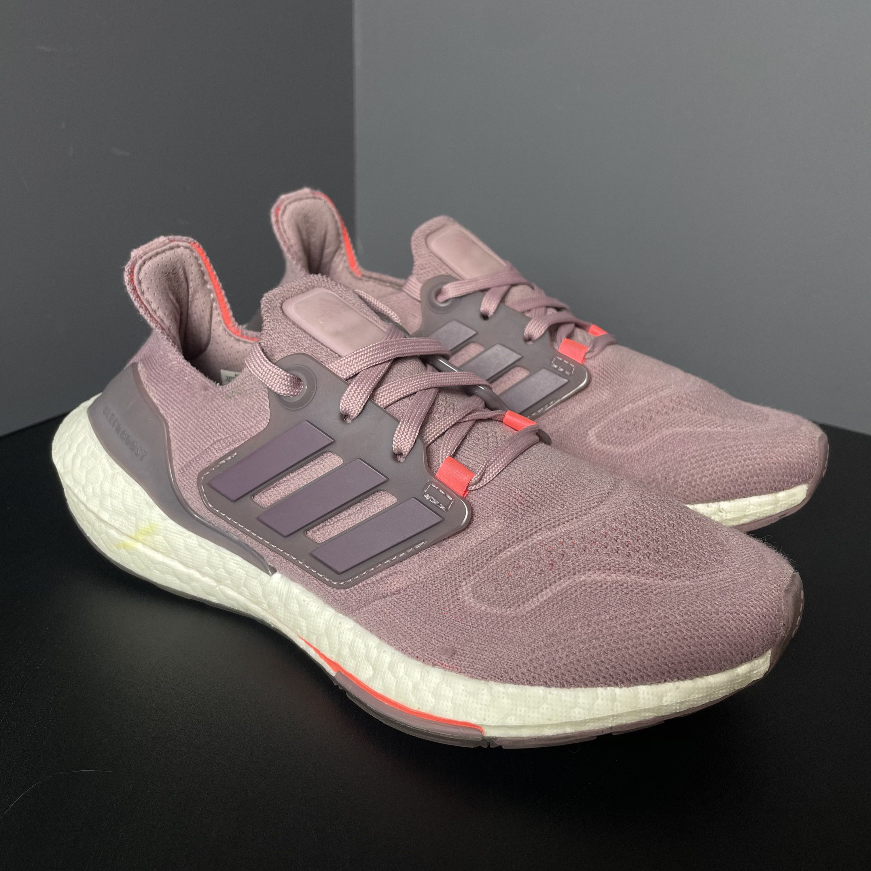 90新 adidas/阿迪达斯 37码 UItraBoost 22 经典UB 跑鞋 无盒
