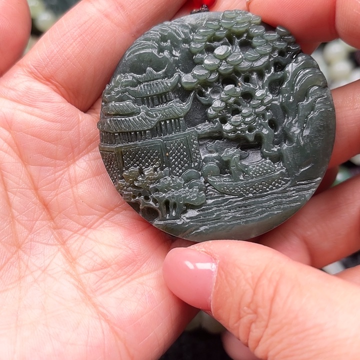 和田玉颈饰未镶嵌