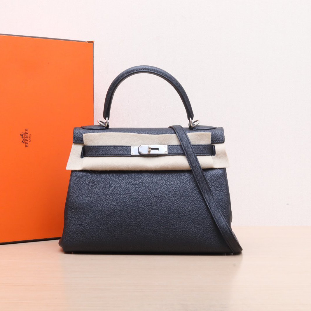 99新 Hermes/爱马仕 小花柳 Kelly 28 黑色 Togo皮 A刻 银扣包