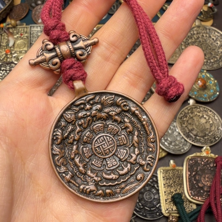 藏传文玩九宫如图