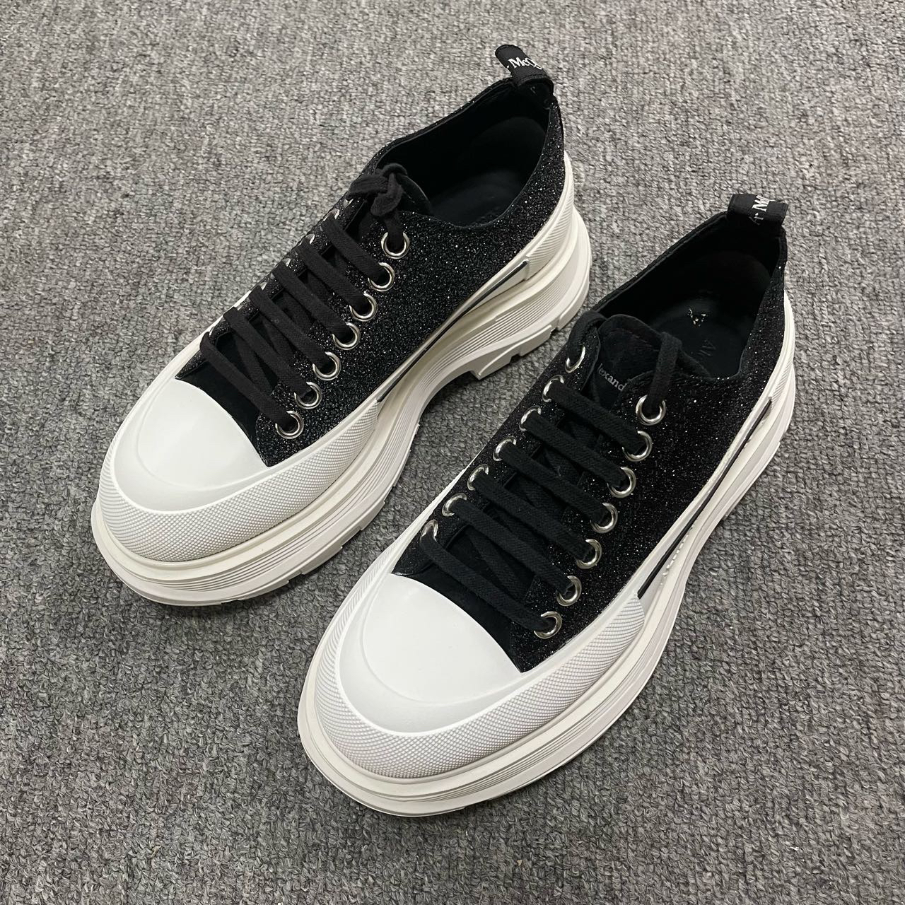 99新 Alexander McQueen/亚历山大·麦昆 舒适马丁靴 38码/5176
