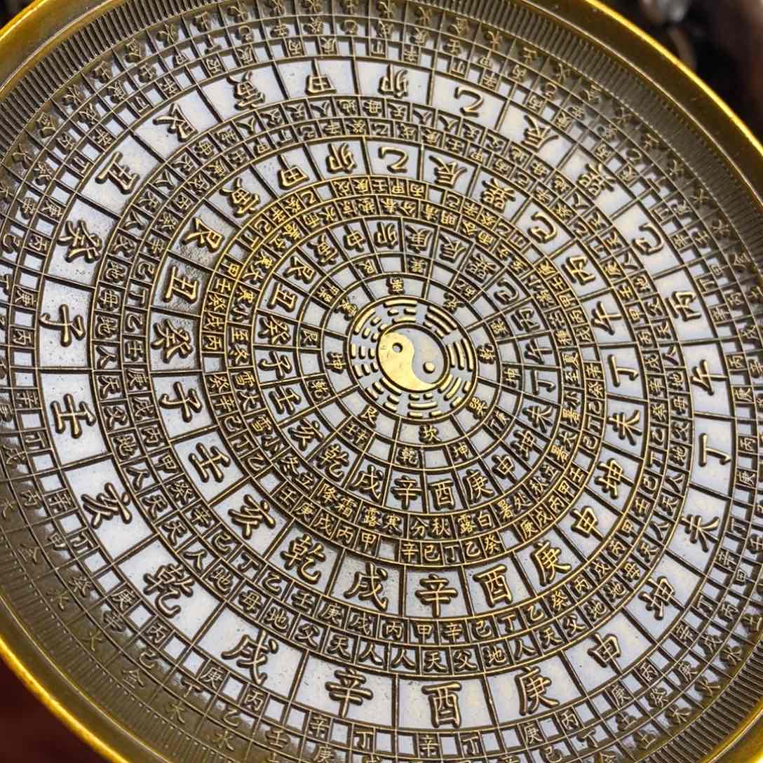 精美铜器做工精良