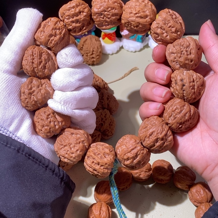 手串文玩核桃……20