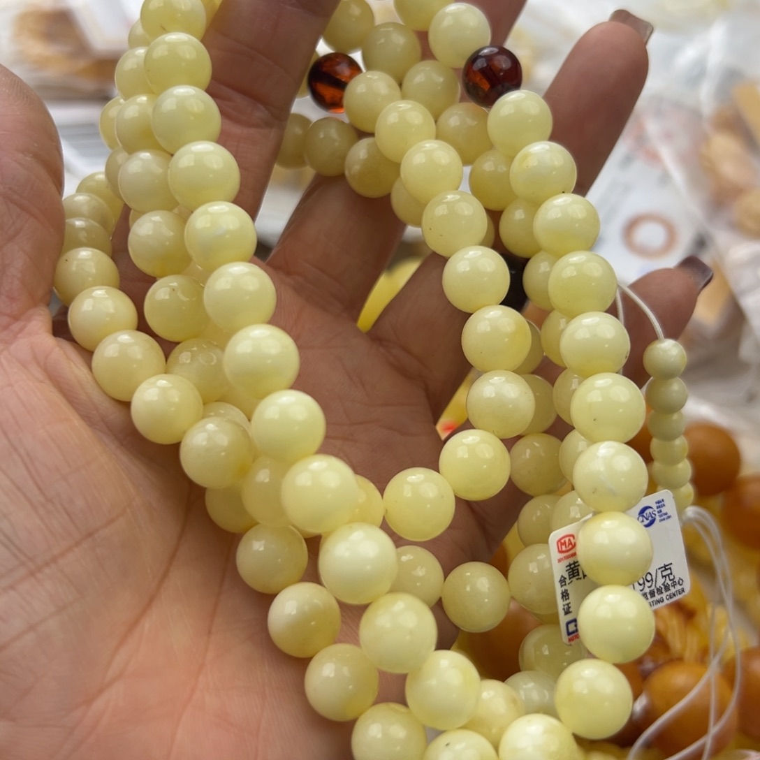 琥珀珠宝奇石未镶嵌