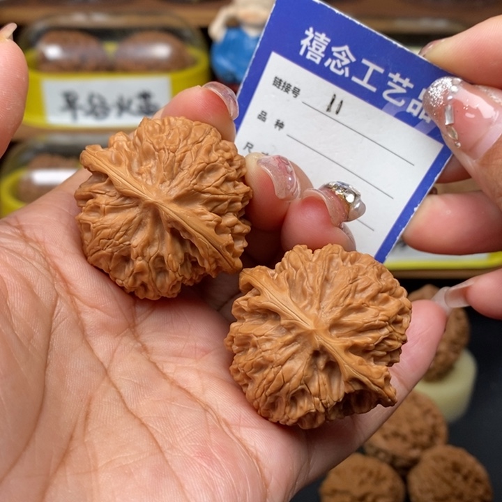 文玩核桃吊坠40苹果园